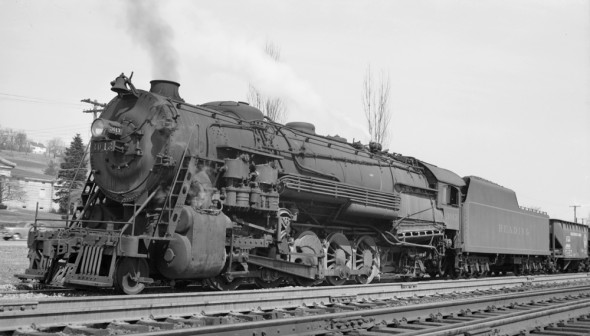 Reading 3013 K1-se at Rutherford, PA, 7/6/47