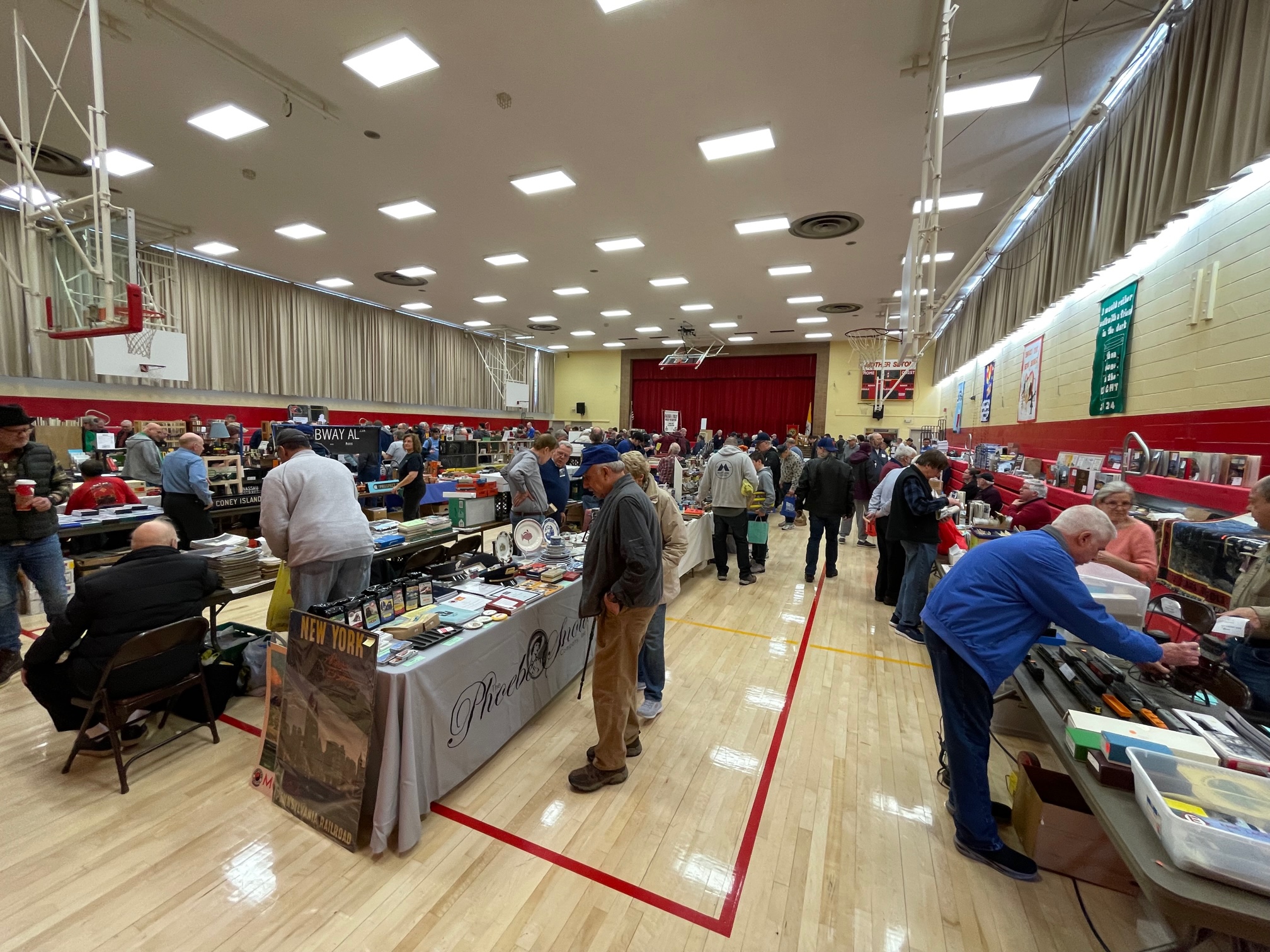 Mother Seton Train Show Modeling the Reading in Proto48